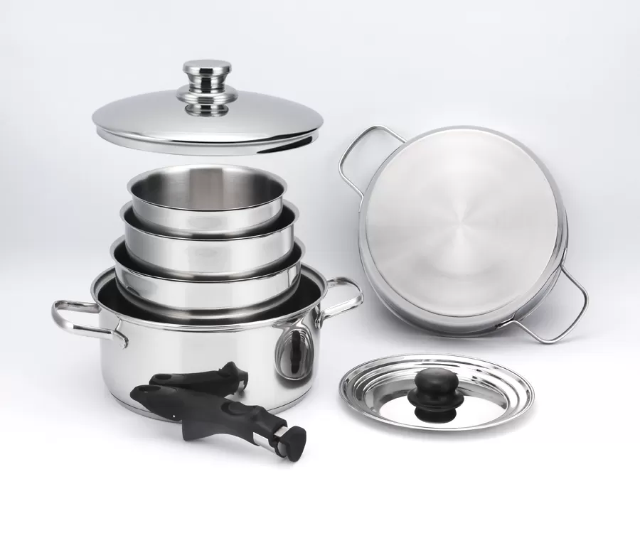 Nesting Cookware Set