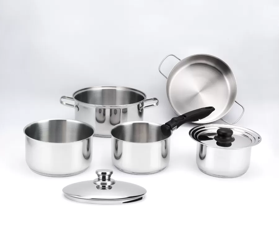 Nesting Cookware Set