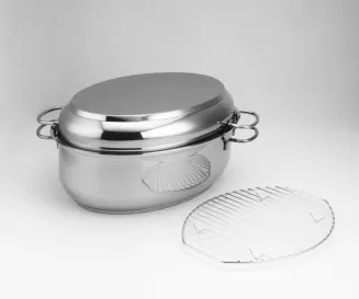 Induction Compatible Oval Turkey Roaster